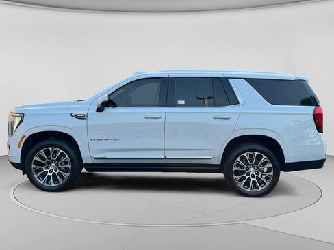 Used 2026 GMC Yukon Denali w/ Denali Reserve Package AWD/4WD image 2