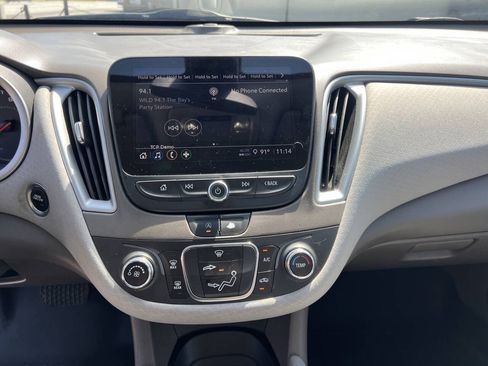 Used 2022 Chevrolet Malibu LS FWD image 11