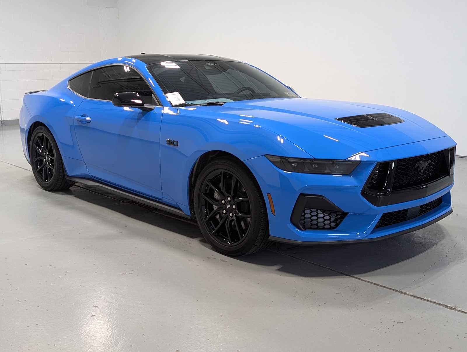 Used 2025 Ford Mustang GT Premium w/ Mustang Nite Pony Package RWD image 6