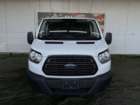 Used 2019 Ford Transit 150 XL image 8