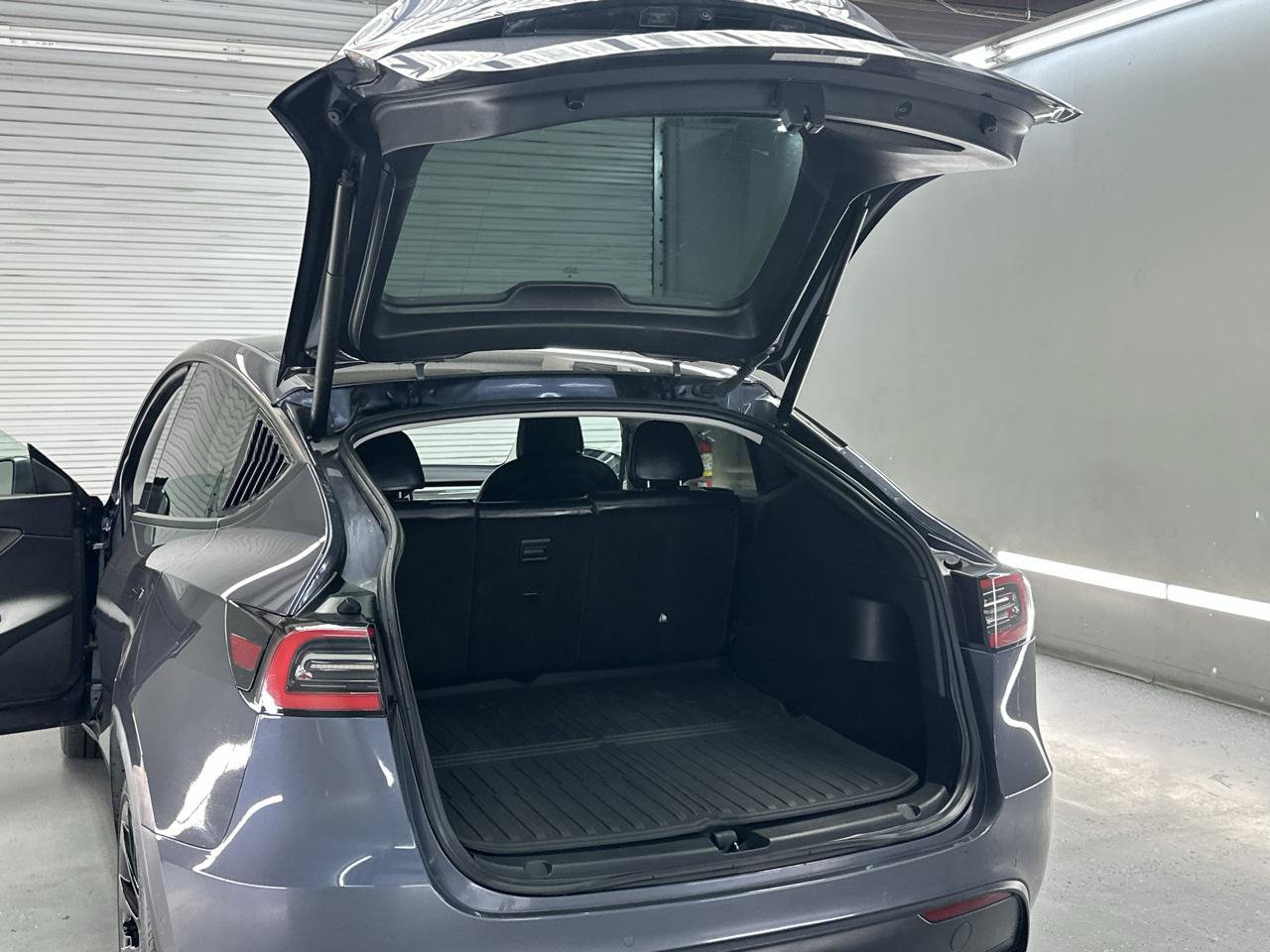 Used 2021 Tesla Model Y Long Range AWD/4WD image 13