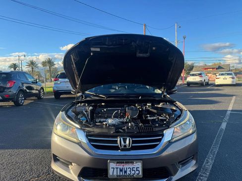 Used 2015 Honda Accord LX image 16