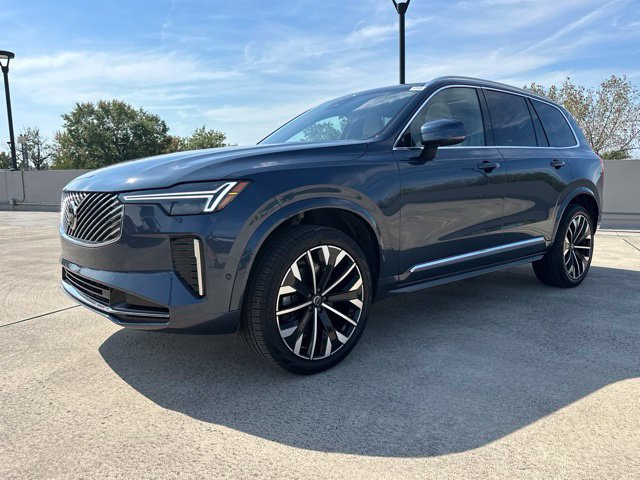 Certified 2026 Volvo XC90 B6 Plus AWD/4WD image 4