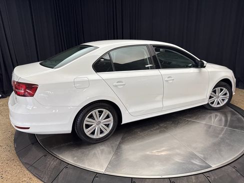 Used 2017 Volkswagen Jetta S image 10