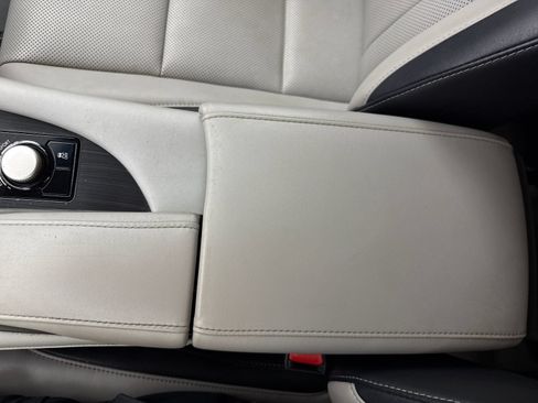 Used 2019 Lexus RX 350 FWD w/ Accessory Package image 33