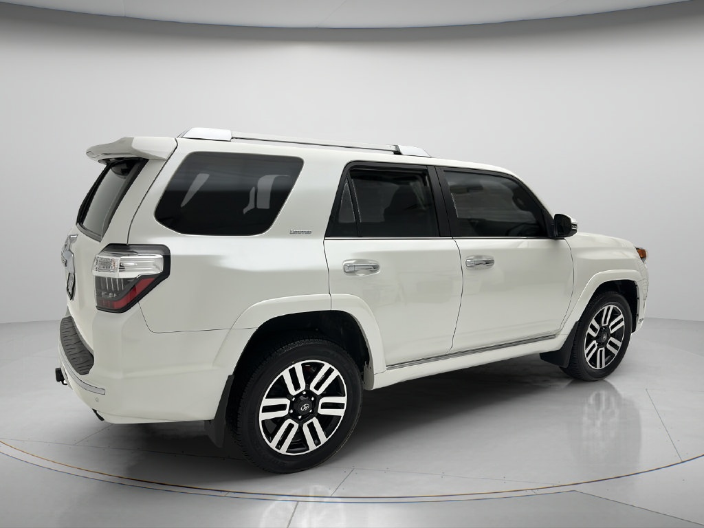 Used 2022 Toyota 4Runner Limited AWD/4WD image 5