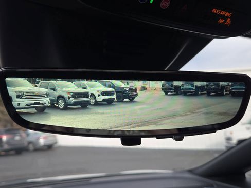 New 2026 Chevrolet Equinox EV LT image 26