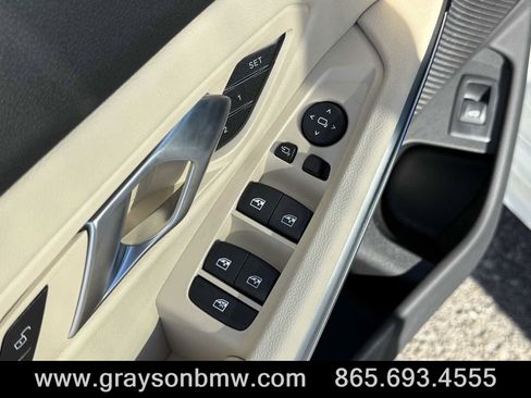 Used 2026 BMW 330i Sedan w/ Convenience Package image 12