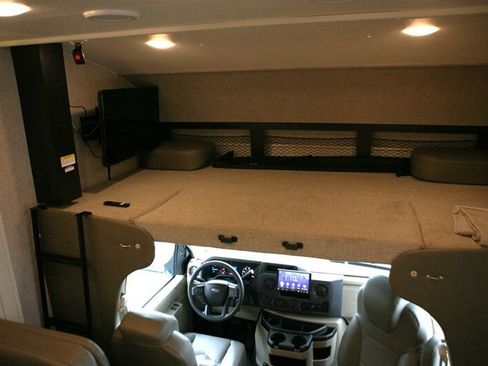 Used 2022 Ford E-450 and Econoline 450 Super Duty w/ Motorhome Prep Package image 22