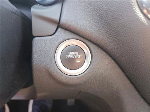 Used 2024 Chevrolet Equinox LT FWD image 20