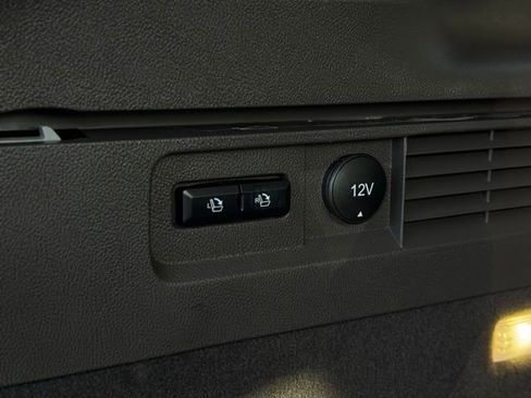 Certified 2023 Lincoln Nautilus Reserve w/ Luxury Package image 11