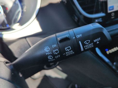 New 2026 Chrysler Pacifica Select image 17