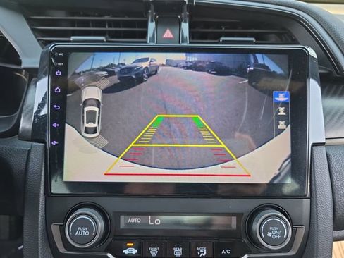 Used 2017 Honda Civic Sport image 23