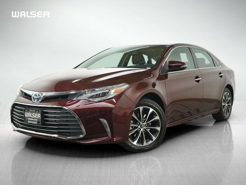Used 2016 Toyota Avalon XLE Premium FWD image 1