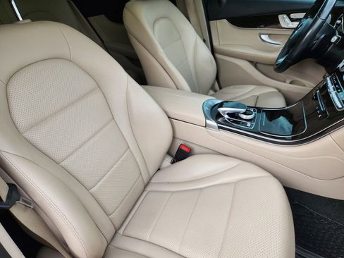 Certified 2018 Mercedes-Benz GLC 300 4MATIC image 13