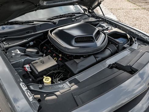 Used 2018 Dodge Challenger R/T image 51