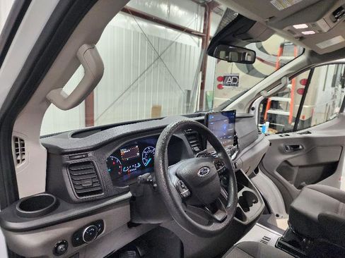 Used 2023 Ford Transit 350 XLT image 11