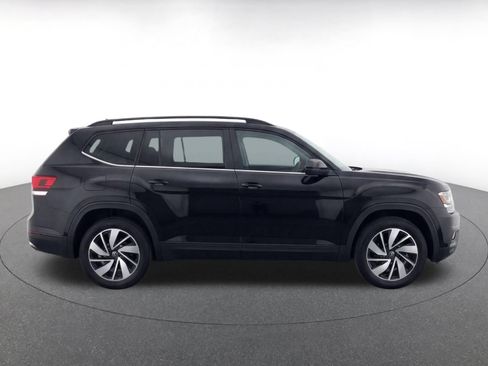 Used 2024 Volkswagen Atlas SE FWD image 11
