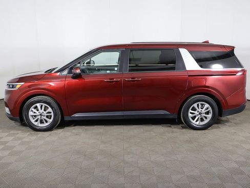 Used 2024 Kia Carnival LX image 18