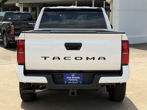 Used 2026 Toyota Tacoma SR5 RWD image 8