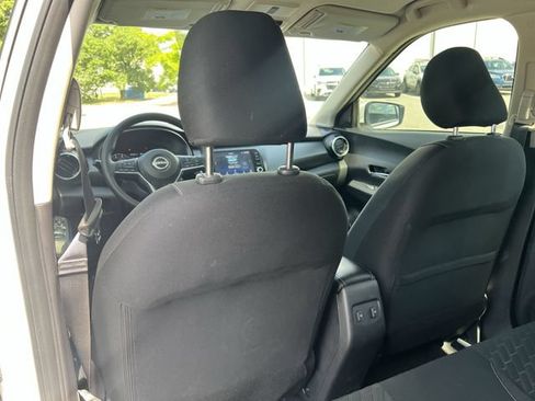Used 2024 Nissan Kicks SV FWD image 33