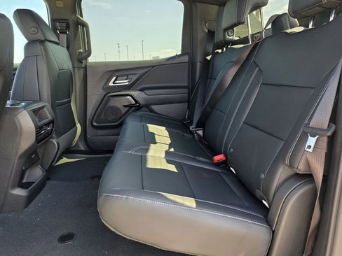 New 2026 Chevrolet Silverado EV LT AWD/4WD image 16