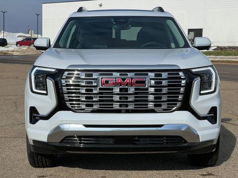 New 2026 GMC Terrain Denali w/ LPO, Floor Liner Package image 39