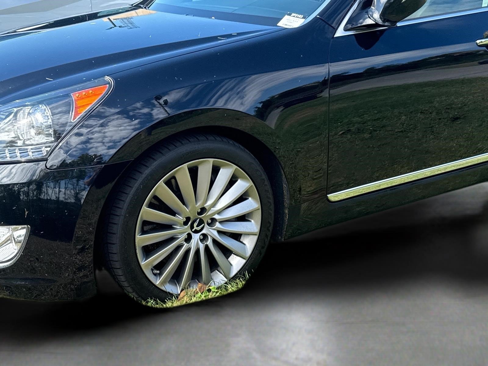 Used 2015 Hyundai Equus Signature RWD image 4