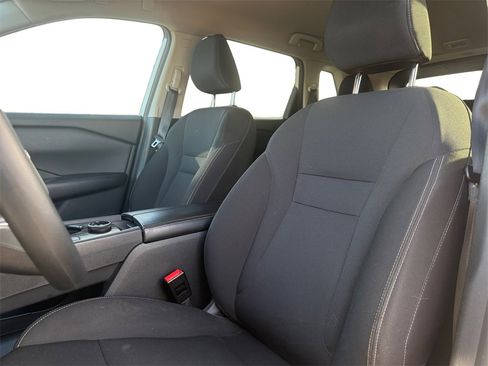 Certified 2024 Nissan Rogue S image 9