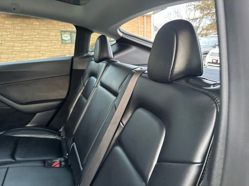Used 2024 Tesla Model Y Long Range image 38