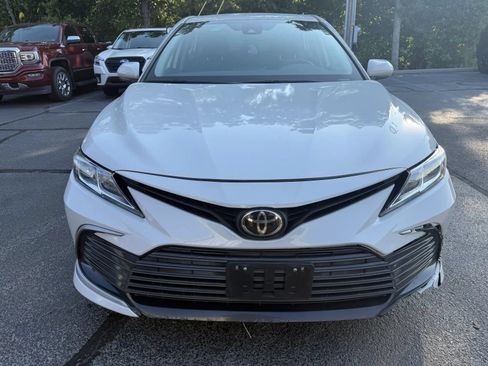 Used 2023 Toyota Camry LE FWD image 6