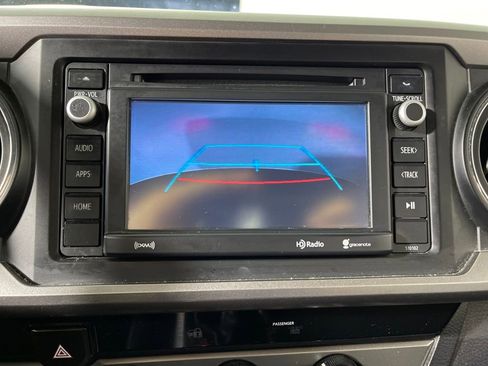 Certified 2016 Toyota Tacoma 2WD Double Cab image 21