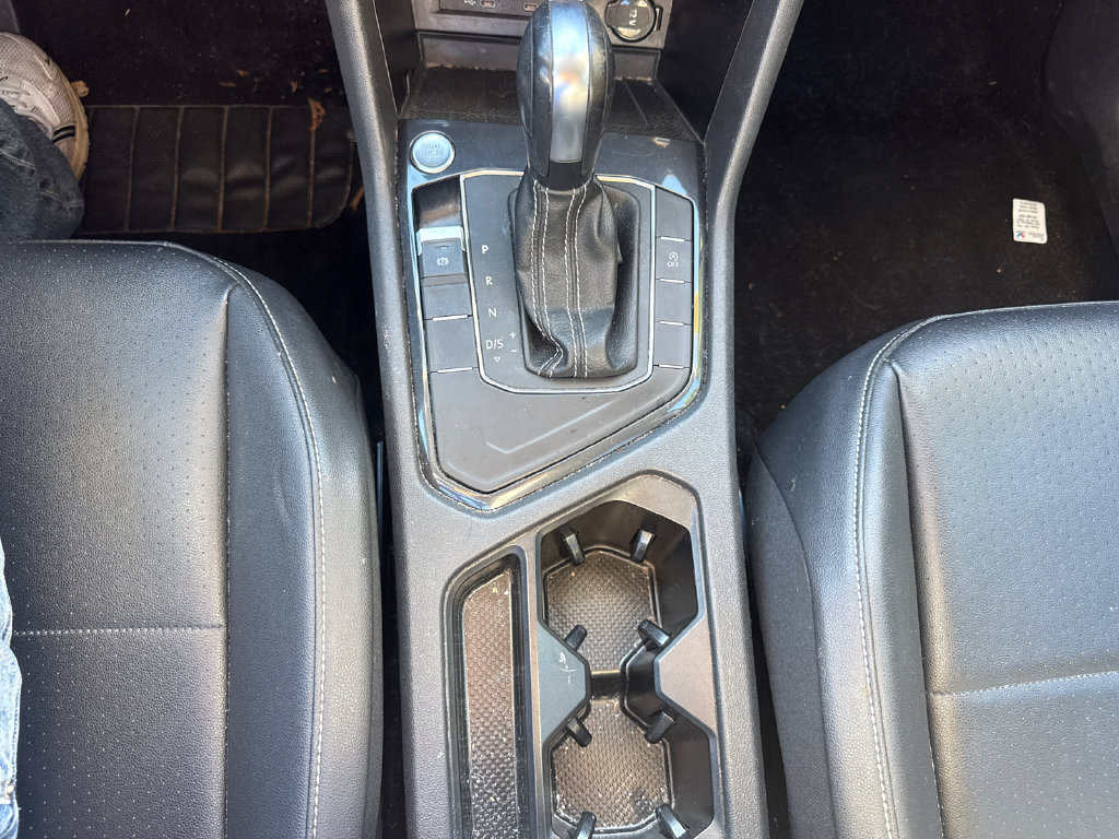 Used 2021 Volkswagen Tiguan SE FWD image 23