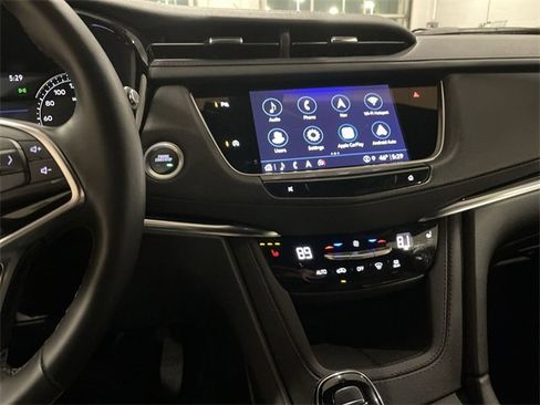 Certified 2025 Cadillac XT5 Premium Luxury image 19