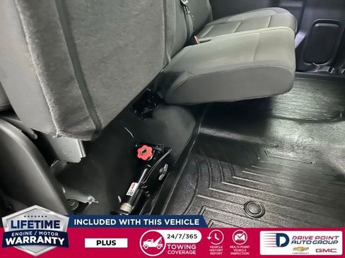 Used 2025 Chevrolet Silverado 2500 Custom w/ Custom Value Package image 33