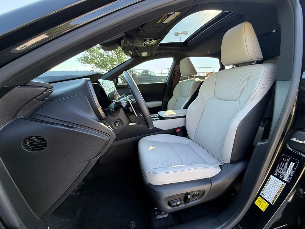 Certified 2024 Lexus RX 350 Premium w/ Cold Area Package FWD image 22