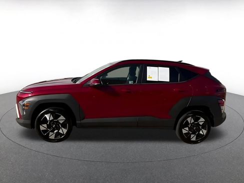 Used 2025 Hyundai Kona SEL image 3