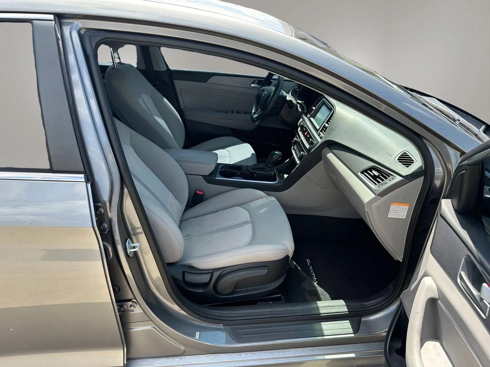 Used 2018 Hyundai Sonata SE FWD image 10
