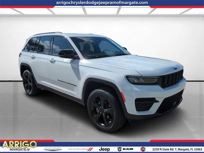 Used 2022 Jeep Grand Cherokee Altitude