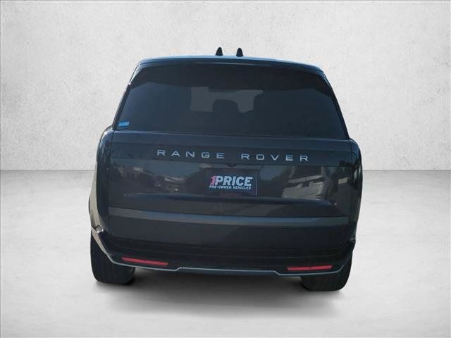 Used 2025 Land Rover Range Rover SE AWD/4WD image 7