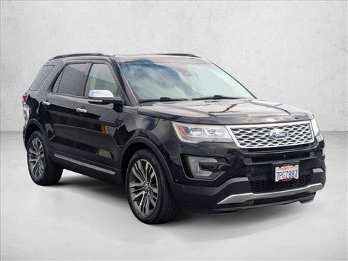 Used 2016 Ford Explorer Platinum AWD/4WD image 3