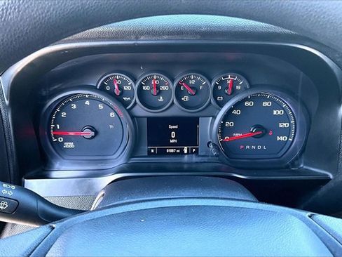 Used 2020 Chevrolet Silverado 1500 Custom w/ Custom Value Package image 14