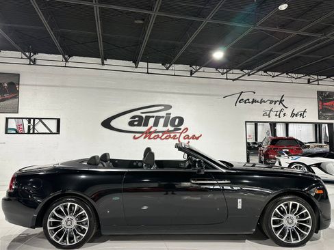 Used 2019 Rolls-Royce Dawn image 7