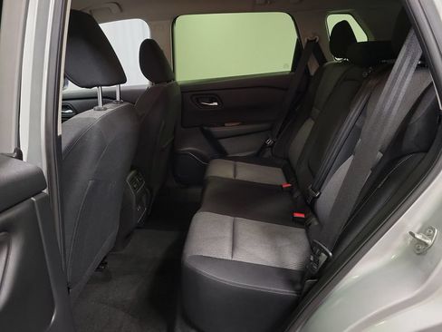 Used 2025 Nissan Rogue SV FWD image 24