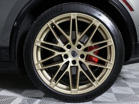 Used 2025 Porsche Macan Turbo Electric image 53