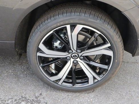 New 2024 Volvo XC60 T8 Ultimate w/ Protection Package Premier image 4