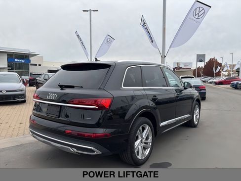 Used 2023 Audi Q7 2.0T Premium w/ Convenience Package image 4