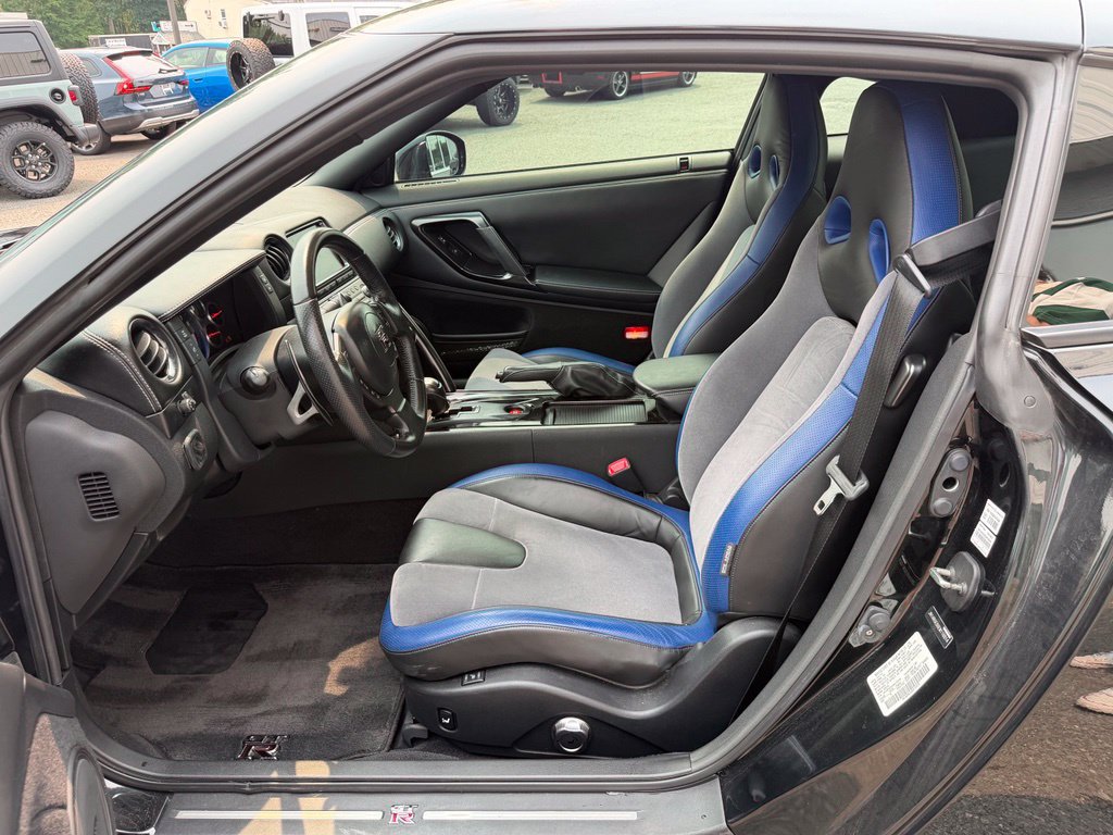 Used 2014 Nissan GT-R Track Edition AWD/4WD image 10