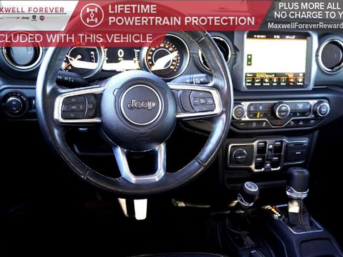 Used 2022 Jeep Gladiator Overland image 25