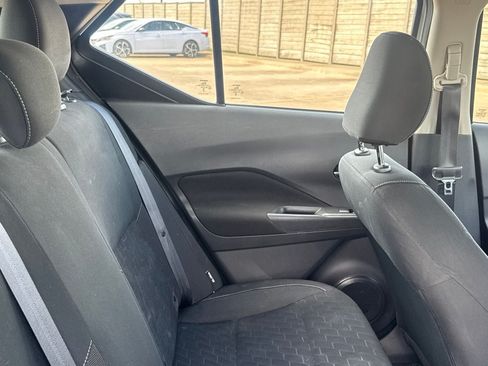 Used 2023 Nissan Kicks SV FWD image 32